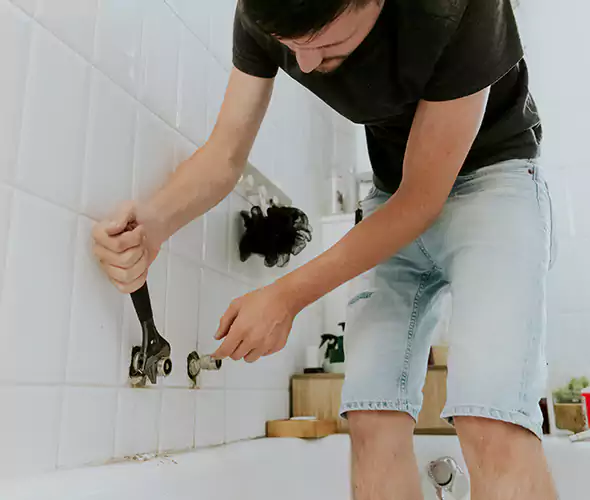 Affordable Bathtub Faucet Replacement in Ridgewood: Choose Experienced Local Technicians